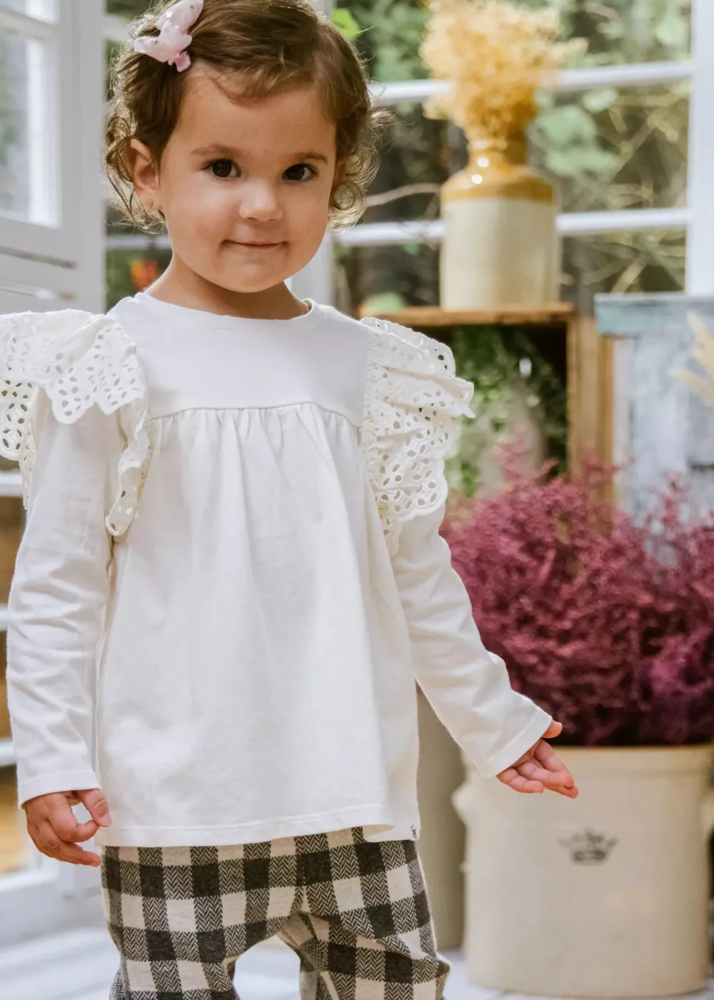 Coco Village Ruffle Shoulder Tee Black 9-12m