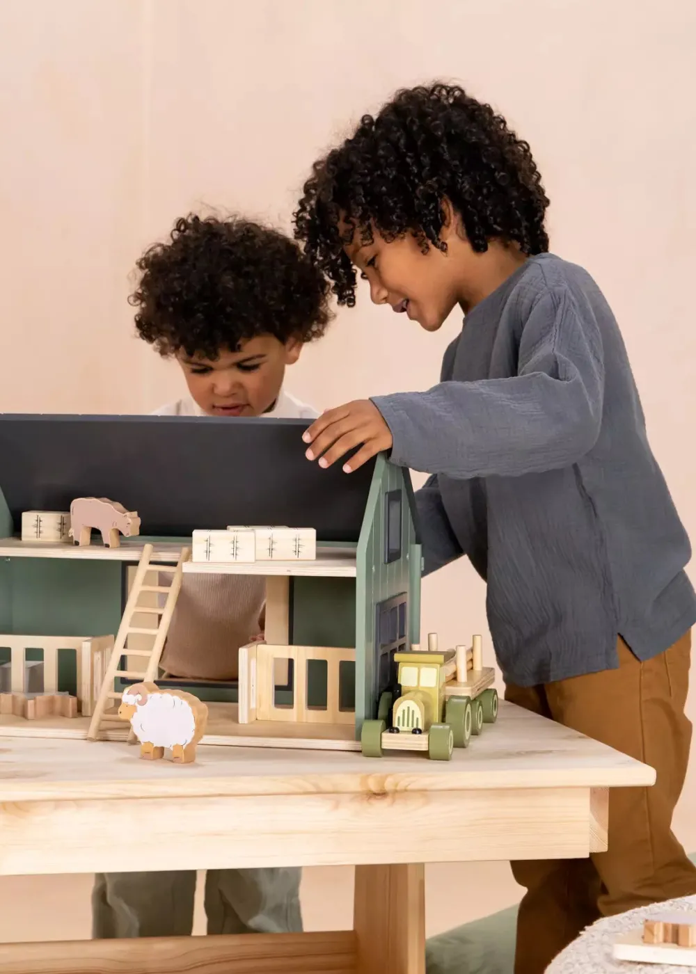 Coco Village Wooden Farm & Accessories Set